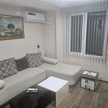 Къща За Гости Теяна Trjavna Exteriör bild