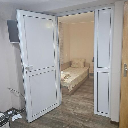 Къща За Гости Теяна Trjavna Exteriör bild