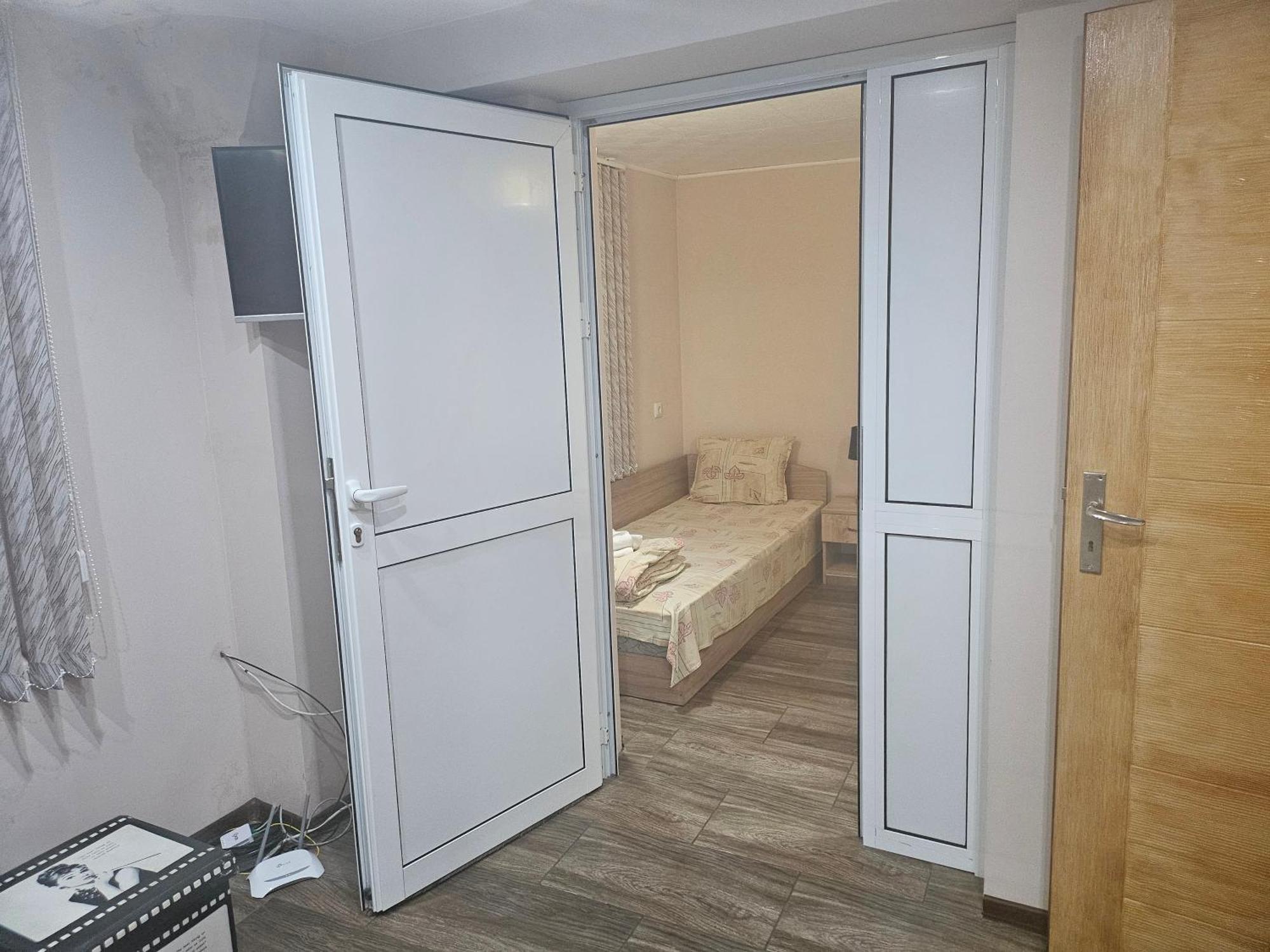 Къща За Гости Теяна Trjavna Exteriör bild